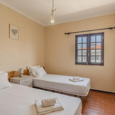 #389 W Share Pool Spacious 3-br Albufeira